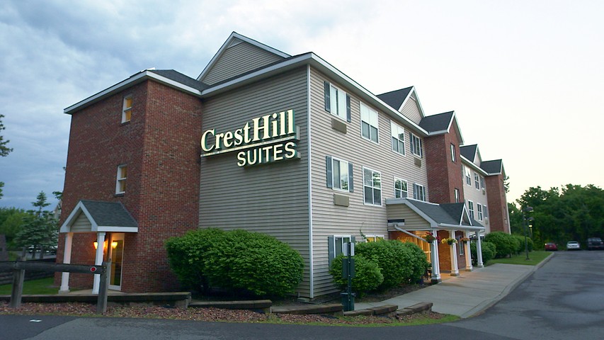 cresthill suites